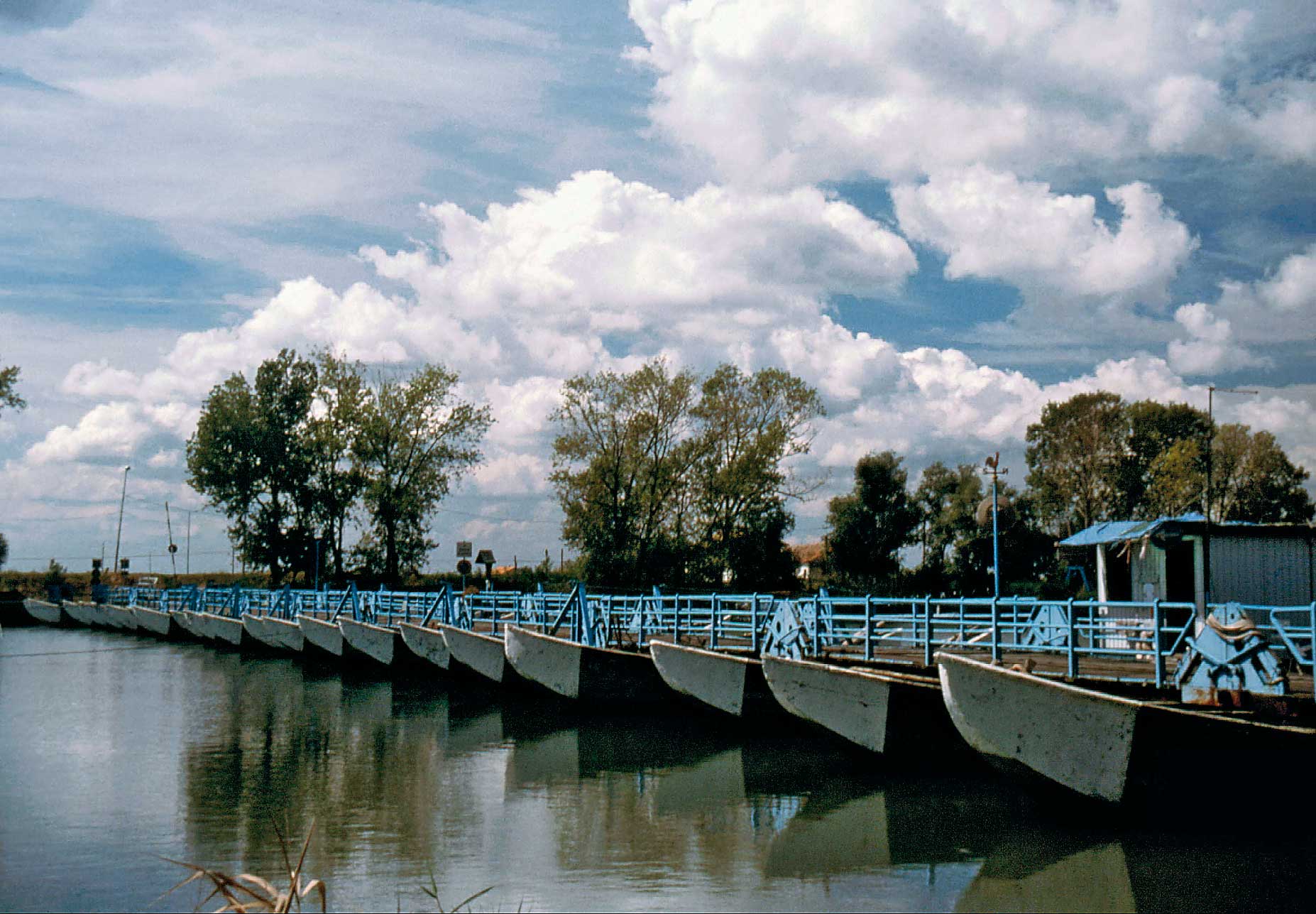 Porto Tolle (Ro), località Santa Giulia, Ponte di barche.